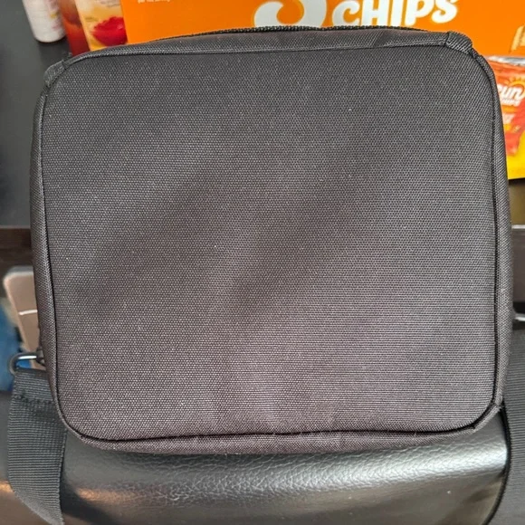 Nike lunch Bag - Picture 4 of 8